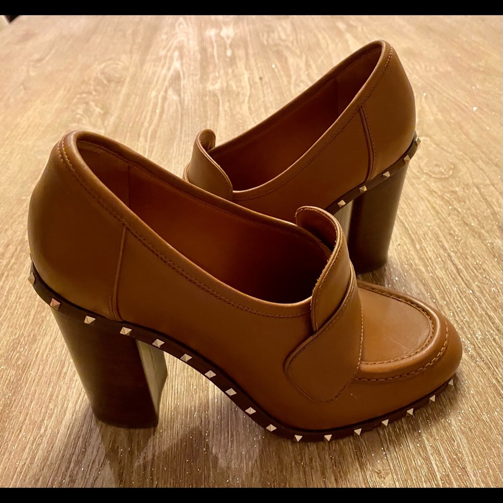 New Valentino Rockstud Loafer Heels size 36